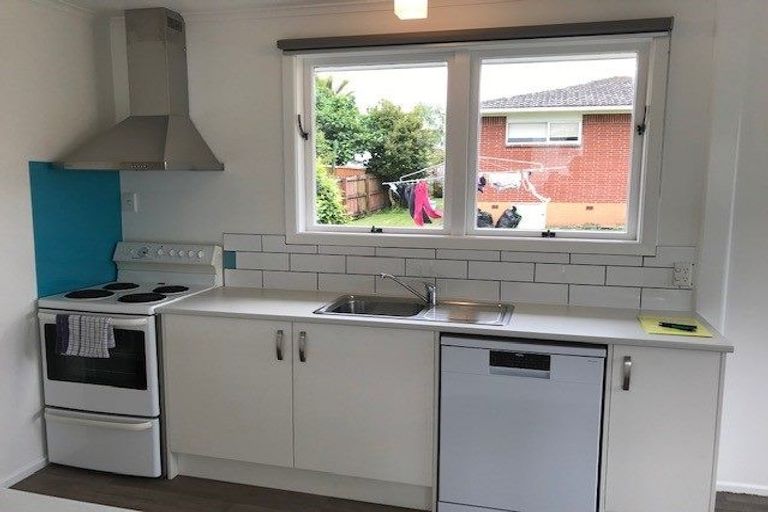 Photo of property in 1/1 Barrie Avenue, Papatoetoe, Auckland, 2025