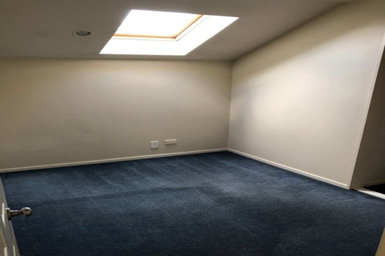 Photo of property in 9h Crohane Place, Addington, Christchurch, 8024