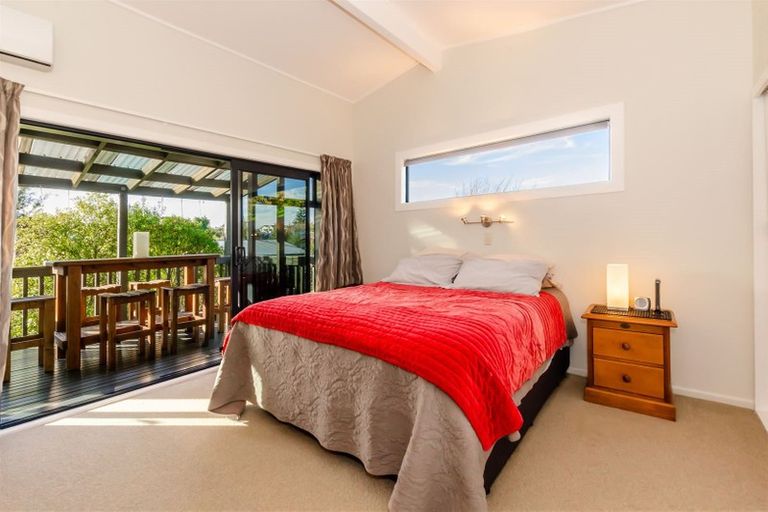 Photo of property in 109 Seaview Road, Paraparaumu Beach, Paraparaumu, 5032