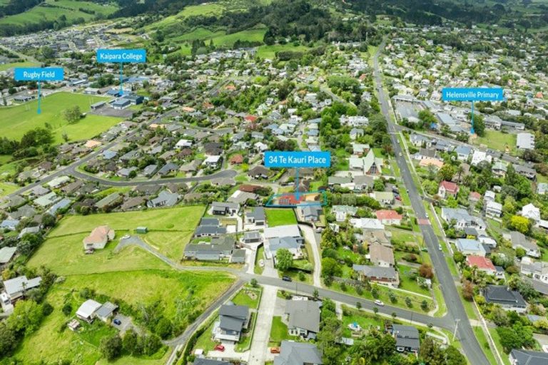 Photo of property in 34 Te Kauri Place, Helensville, 0800