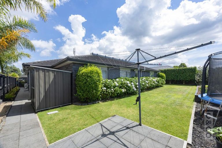 Photo of property in 9 Pohutukawa Parade, Riverhead, 0820