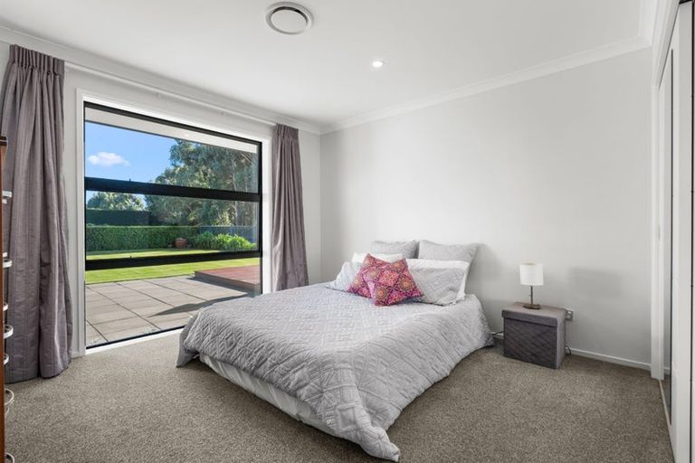 Photo of property in 9 Woodlaw Crescent, Prebbleton, 7604