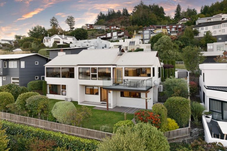 Photo of property in 4 Peregrine Place, Queenstown, 9300