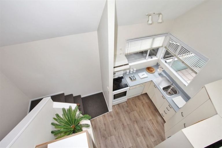 Photo of property in 2/27 Maxwell Street, Riccarton, Christchurch, 8041