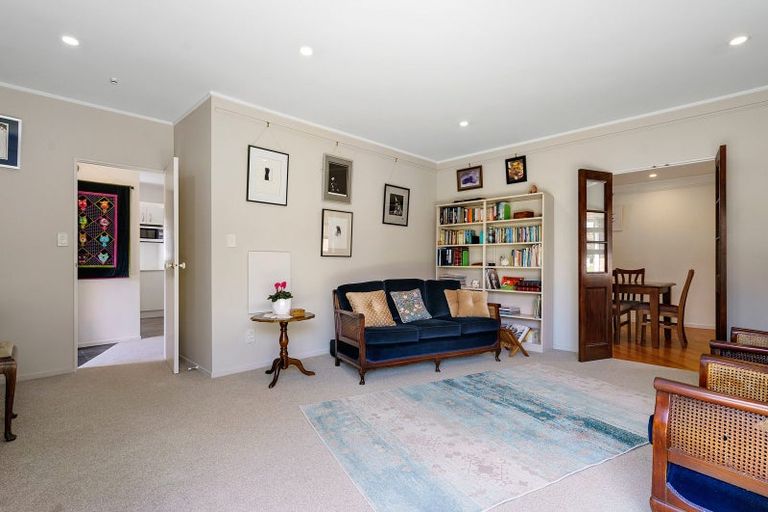 Photo of property in 1 Longfellow Street, Leamington, Cambridge, 3432