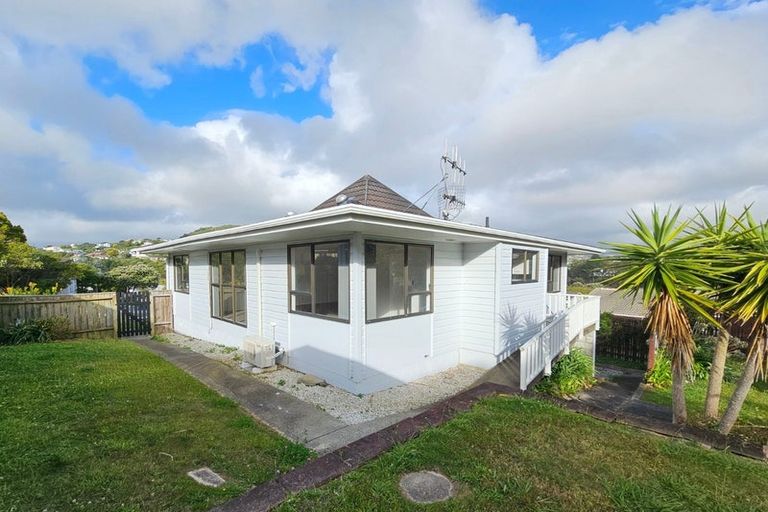 Photo of property in 15 Staithes Drive North, Whitby, Porirua, 5024
