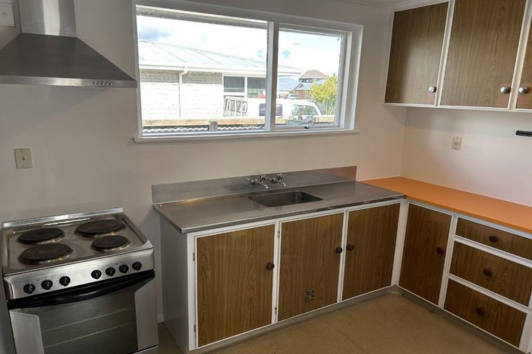 Photo of property in 12 Ruakaka Street, Hornby, Christchurch, 8042