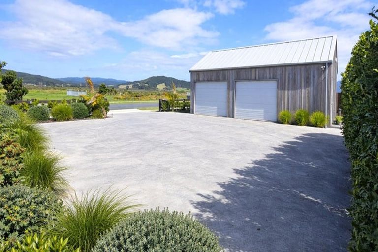 Photo of property in 218 Hamiora Street, Matarangi, 3592