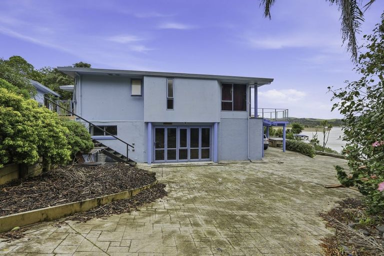 Photo of property in 16 Bush Point Road, Cable Bay, 0420