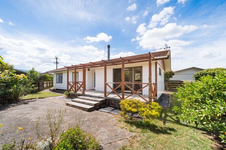Photo of property in 327 Cambridge Avenue, Ashhurst, 4810
