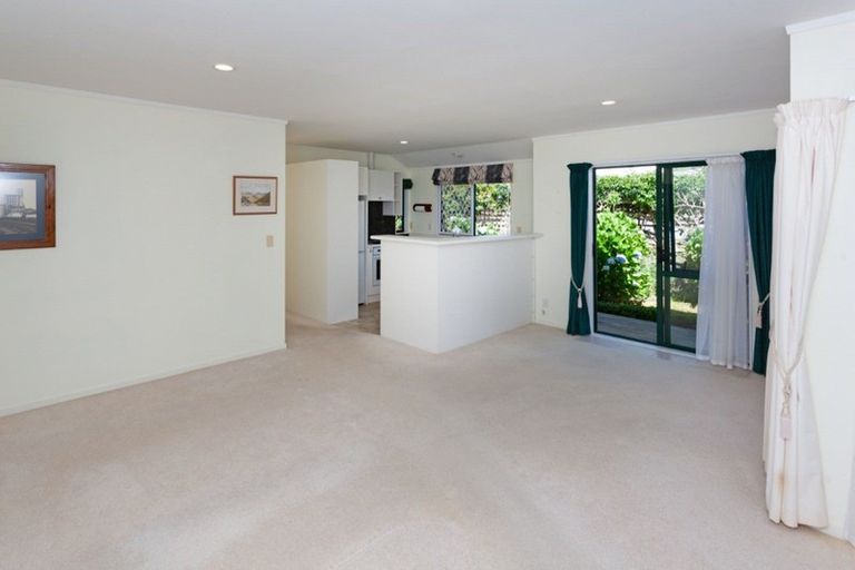 Photo of property in 124a Avalon Place, Whangamata, 3620