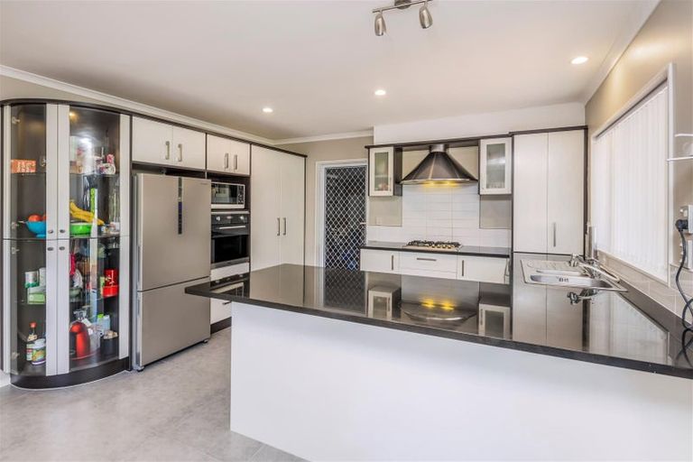 Photo of property in 75 Mandival Avenue, Flat Bush, Auckland, 2019