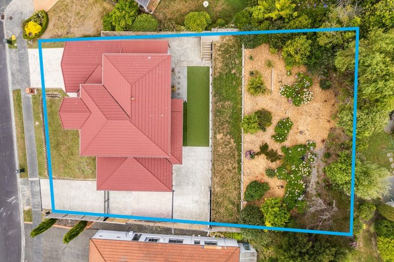Photo of property in 14 Bowman Place, Whitby, Porirua, 5024
