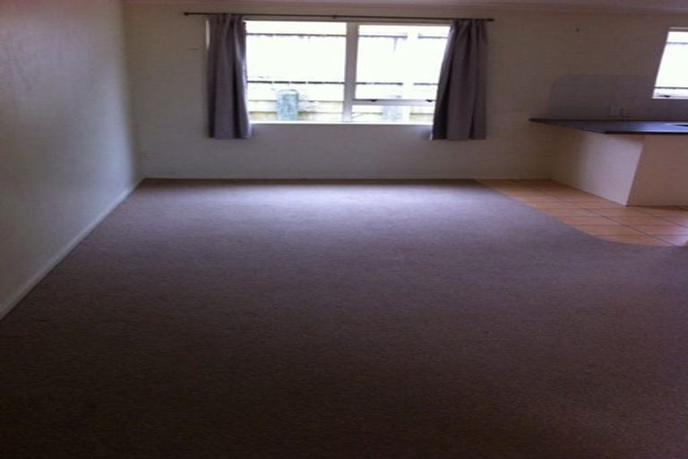 Photo of property in 11 Mt Lebanon Crescent, The Gardens, Auckland, 2105