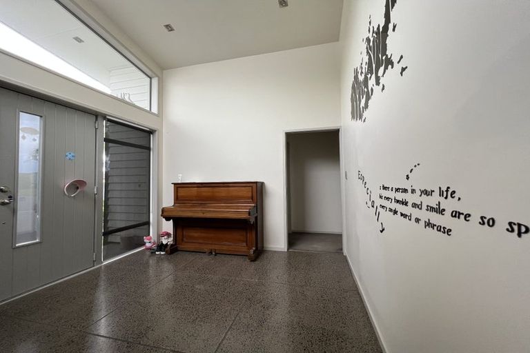 Photo of property in 18 Shalimar Place, Huntington, Hamilton, 3210