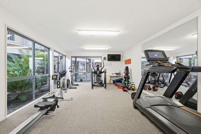 Photo of property in Beachpoint Apartments, 2/5 West End Road, Ohope, 3121