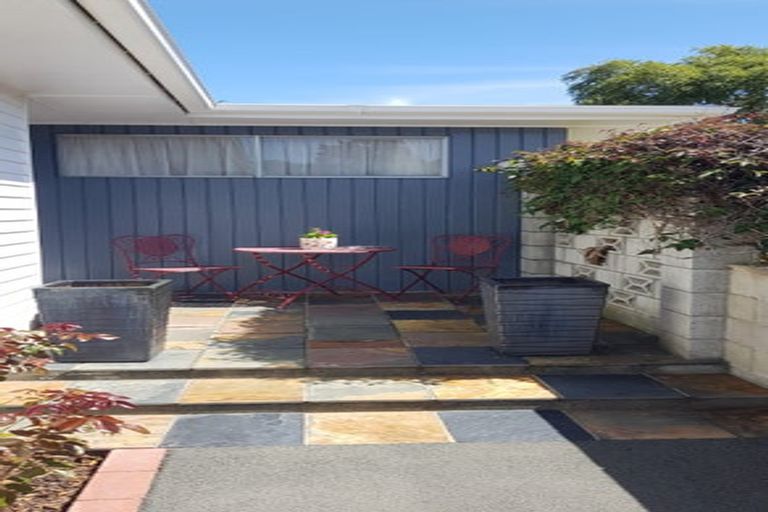 Photo of property in 10 Kukupa Grove, Heretaunga, Upper Hutt, 5018