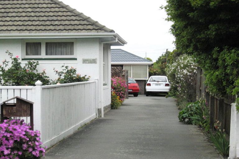 Photo of property in 11 Oakdale Street, Avonhead, Christchurch, 8042