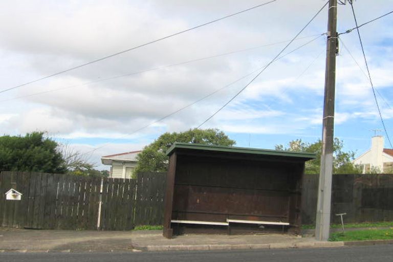 Photo of property in 42 Rosier Road, Glen Eden, Auckland, 0602