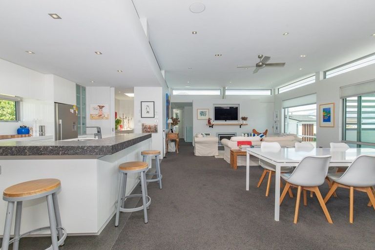 Photo of property in 15 Faulks Terrace, Wanaka, 9305