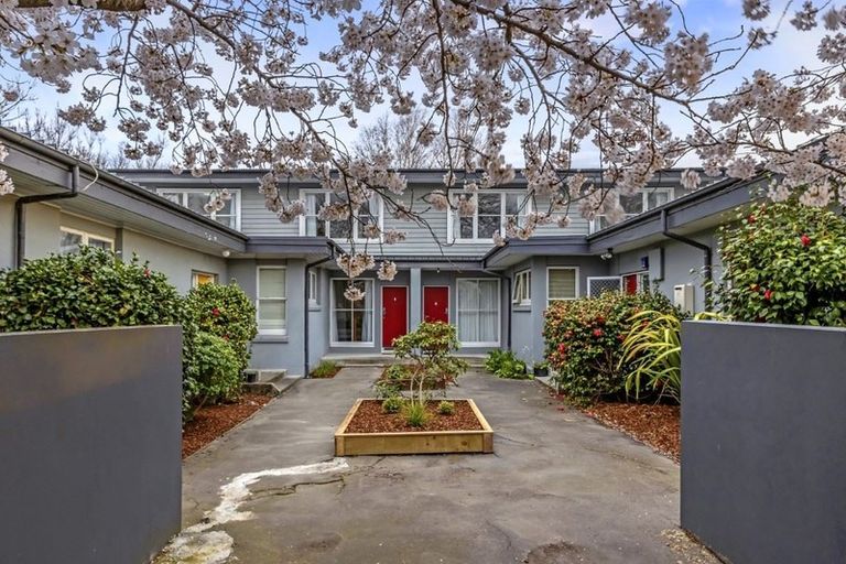 Photo of property in 2/208 Bealey Avenue, Christchurch Central, Christchurch, 8013