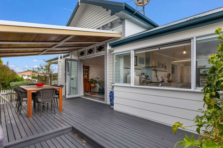 Photo of property in 173 Waihi Road, Hawera, 4610