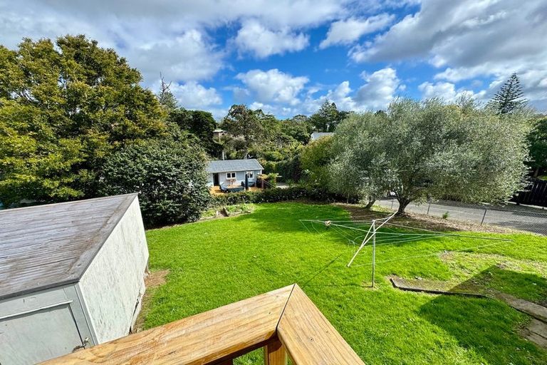 Photo of property in 13 Hellyers Street, Birkdale, Auckland, 0626