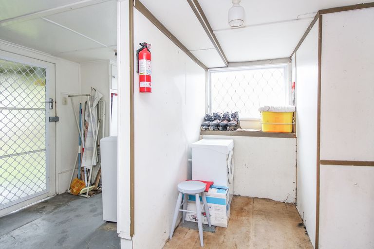 Photo of property in 40 Mason Street, New Lynn, Auckland, 0600