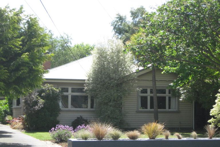 Photo of property in 12 Meadowville Avenue, Spreydon, Christchurch, 8024