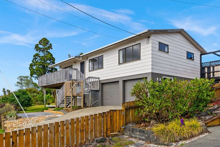 Photo of property in 13 Grand View Road, Te Kamo, Whangarei, 0112