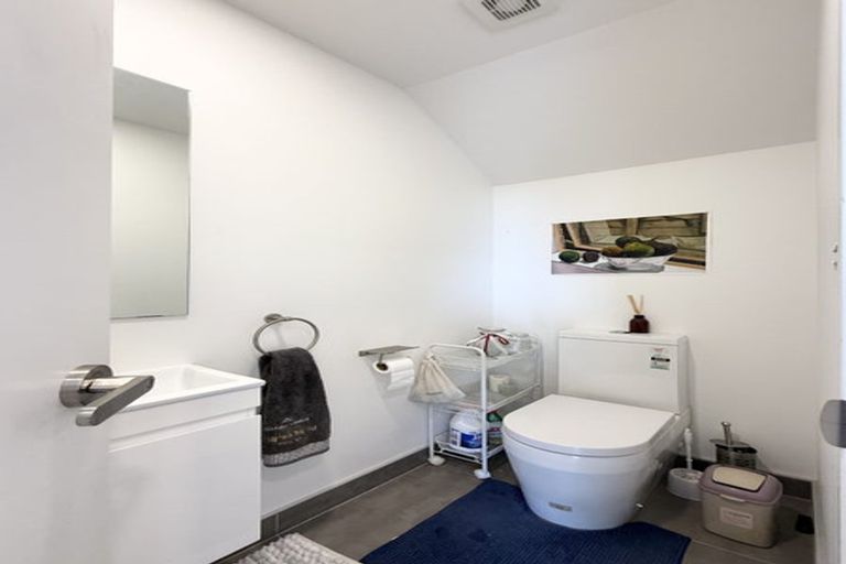 Photo of property in 35 Westgate Drive, Westgate, Auckland, 0614