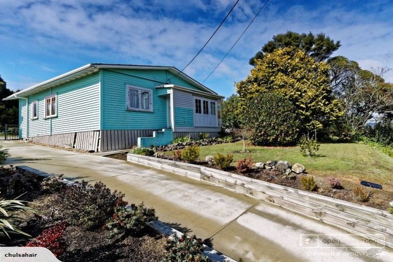 Photo of property in 52 Newington Road, Henderson, Auckland, 0612