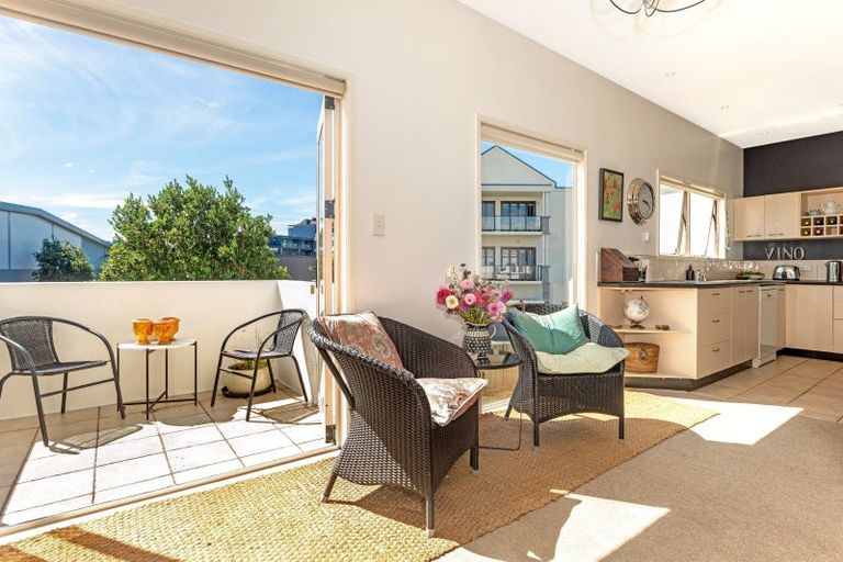 Photo of property in Harbour View, 20/100 Customhouse Street, Gisborne, 4010