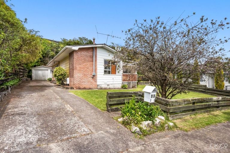 Photo of property in 13 Christchurch Crescent, Kelson, Lower Hutt, 5010