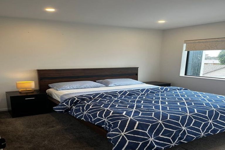 Photo of property in 701 Massey Road, Mangere, Auckland, 2022