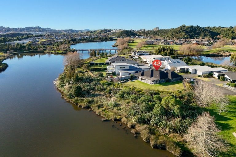 Photo of property in 42 Double Bay Road, Pyes Pa, Tauranga, 3112