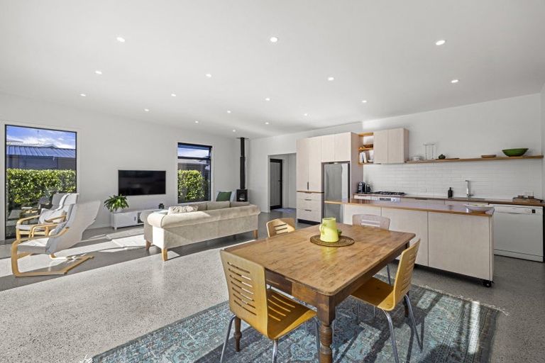 Photo of property in 15 Rose Street, Raglan, 3225