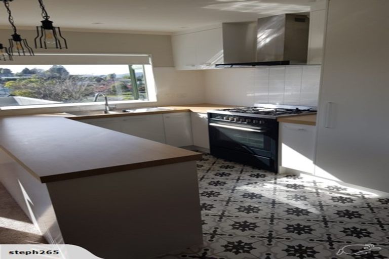 Photo of property in 56 Highgrove Place, Bethlehem, Tauranga, 3110