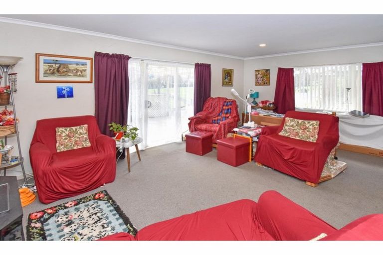 Photo of property in 2/36 Growers Lane, Mangere East, Auckland, 2024
