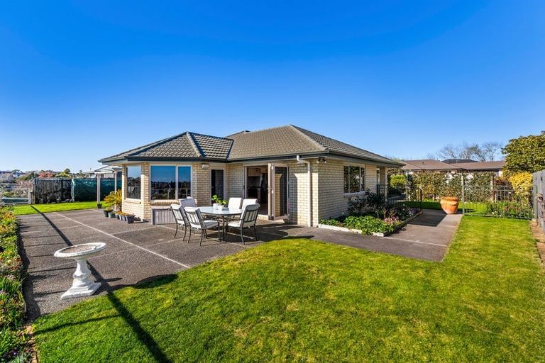 Photo of property in 9a Manukaka Heights, Hurdon, New Plymouth, 4310