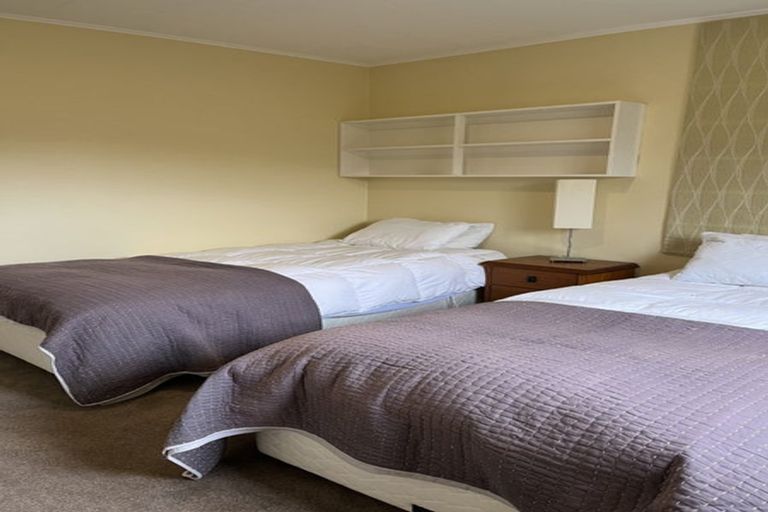 Photo of property in 261 Beacon Point Road, Wanaka, 9305