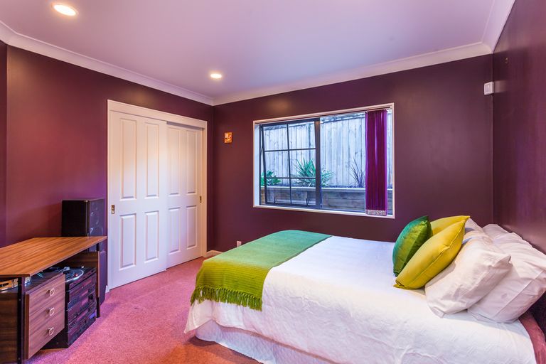 Photo of property in 36b Derwent Crescent, Titirangi, Auckland, 0604