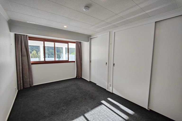 Photo of property in 183 South Karori Road, Karori, Wellington, 6012