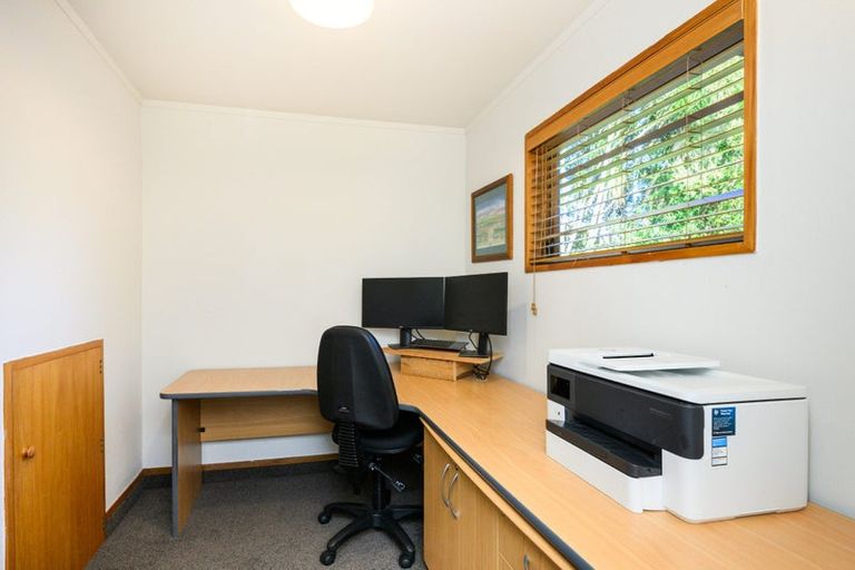 Photo of property in 281 Fitzherbert Avenue, West End, Palmerston North, 4410