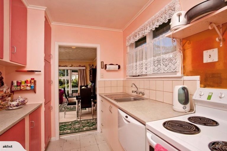 Photo of property in 3 Sunnyfield Crescent, Glenfield, Auckland, 0629