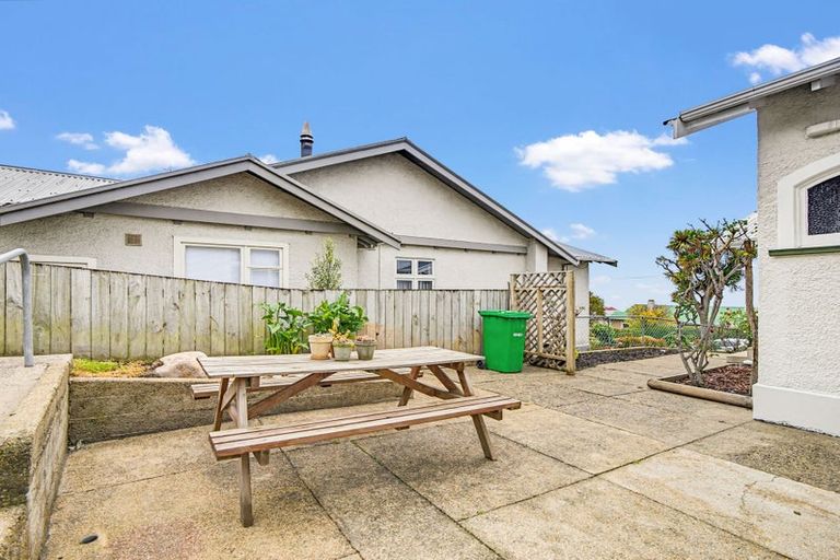 Photo of property in 30 Wharfe Street, South Hill, Oamaru, 9400
