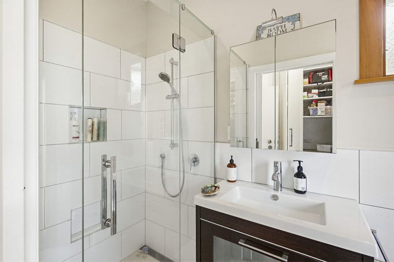 Photo of property in 7 Tangahoe Street, Paekakariki, 5034