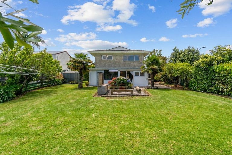 Photo of property in 76 Racecourse Road, Waiuku, 2123
