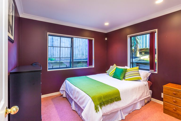 Photo of property in 36b Derwent Crescent, Titirangi, Auckland, 0604