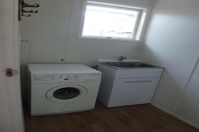 Photo of property in 9 Queen Street, Riverhead, 0820